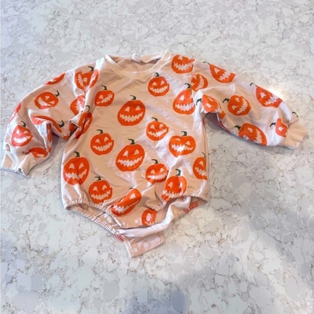Amazon Orange Pumpkin Print Kids Bodysuit